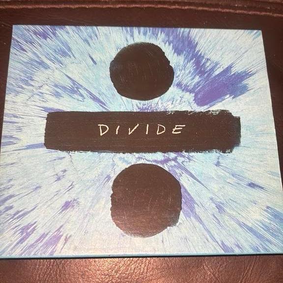 CD DIVINE/ED SHEERAN EN BON ÉTAT, Enlèvement ou Envoi, Utilisé
