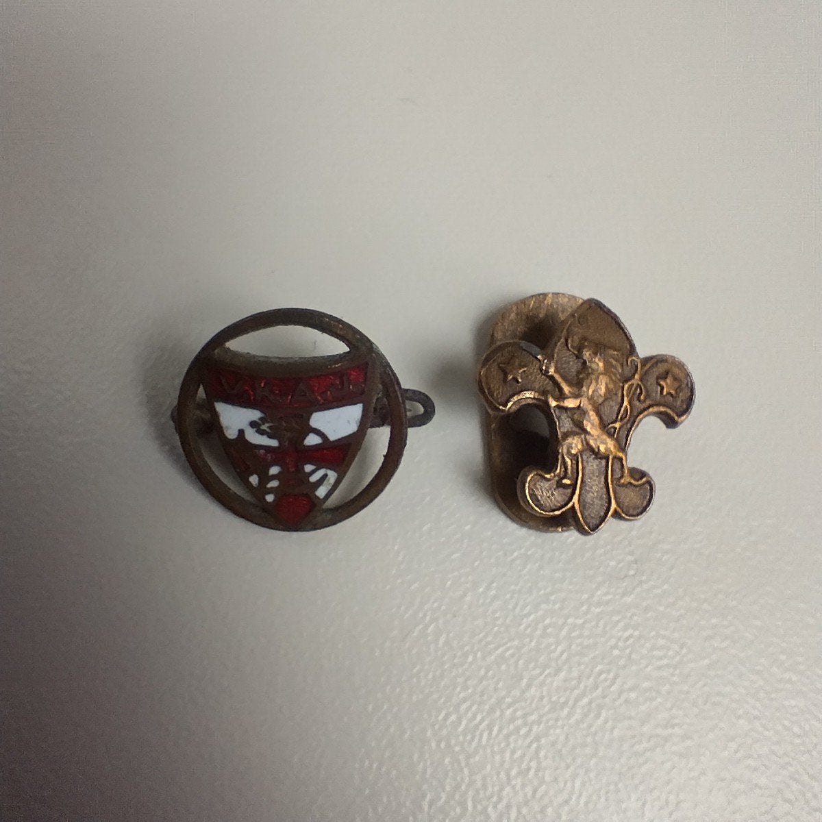 Vintage jeugdbeweging pins, Antiek en Kunst, Ophalen of Verzenden