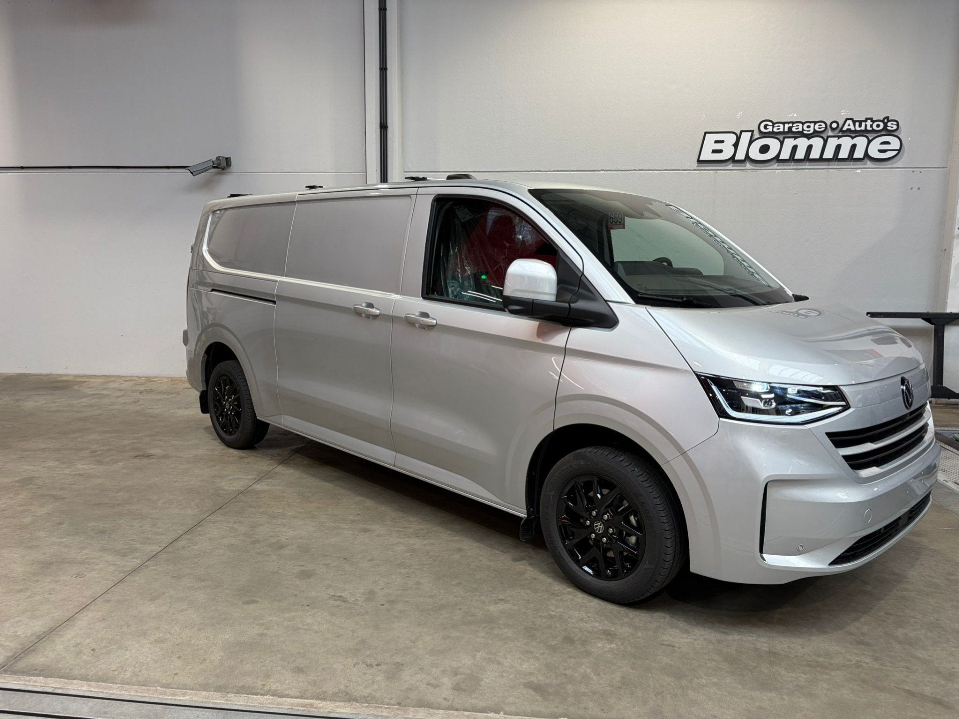 Volkswagen Transporter T7 - 2.0 TDI L2 - DSG/aangekleed/full, Auto's, Stof, Gebruikt, 4 cilinders, https://public.car-pass.be/vhr/cbef421d-57b3-4915-92cb-732358fb8b40