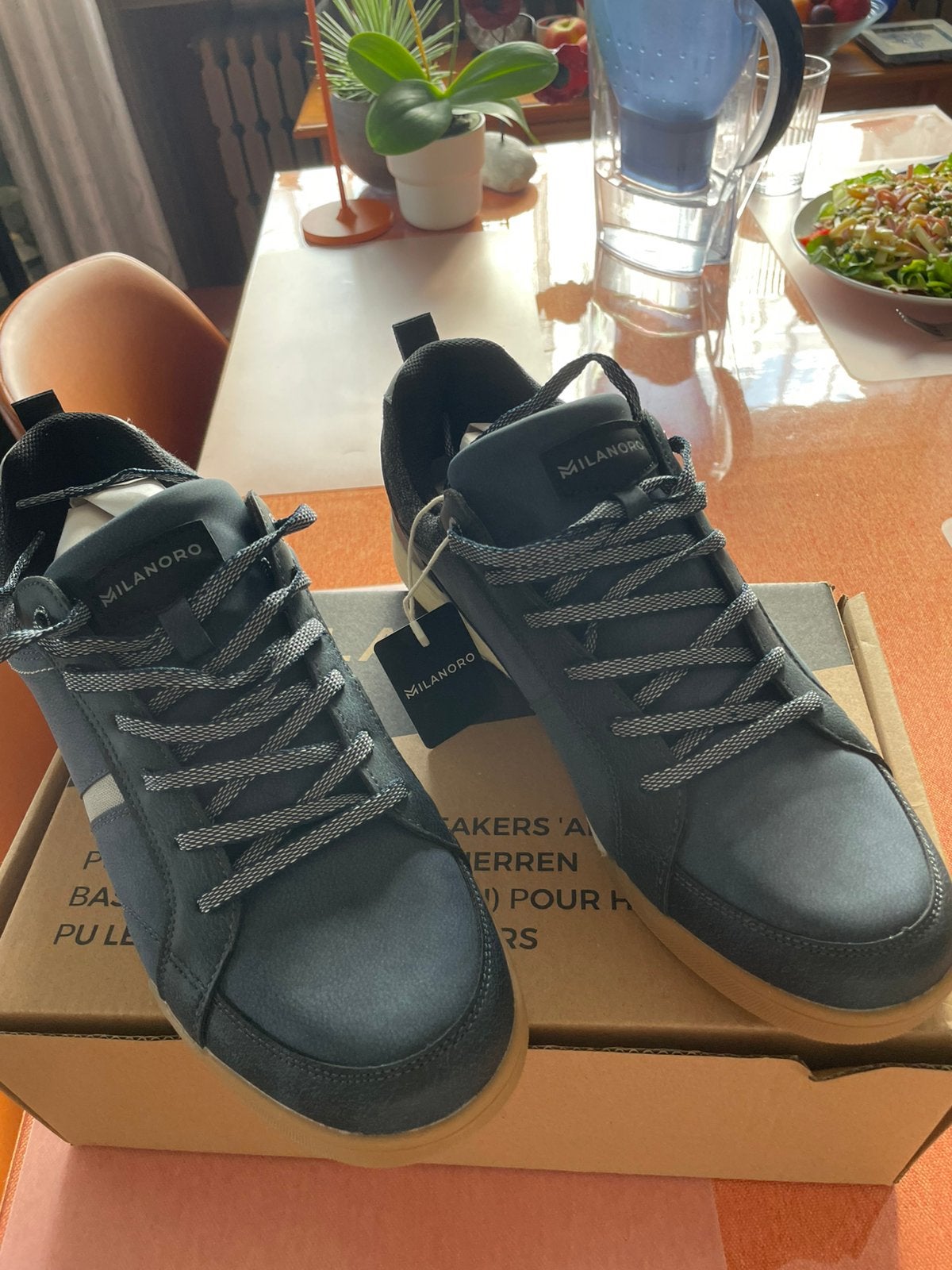Baskets pointure 45 bleues neuves, Sports & Fitness, Basket, Enlèvement ou Envoi, Neuf, Chaussures