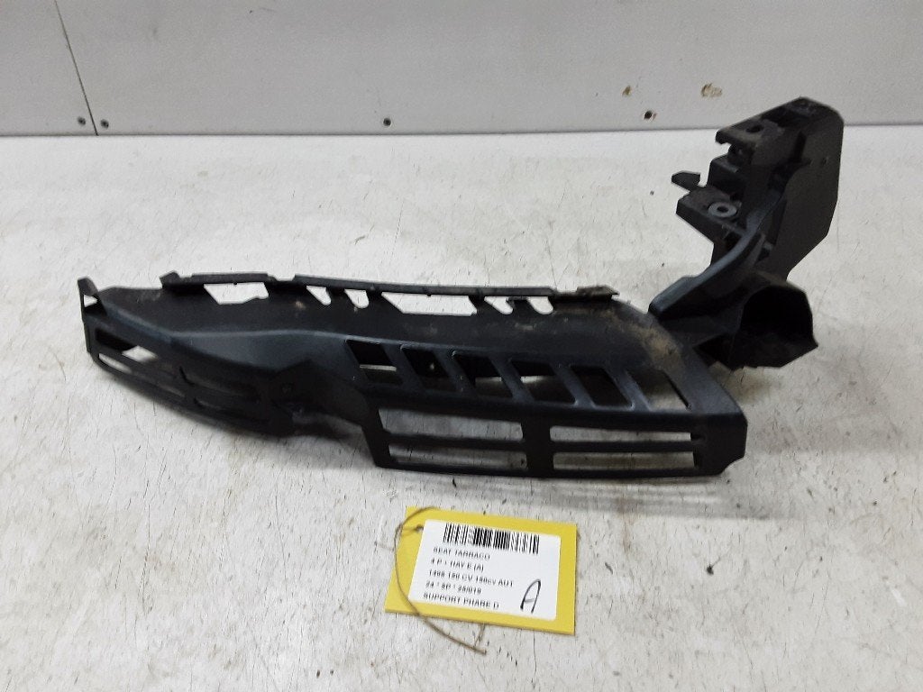 KOPLAMP HOUDER RECHTS Seat Tarraco (5FJ807890A), Auto-onderdelen, Gebruikt, Service@seat.de, Seat Deutschland GmbH, Seat