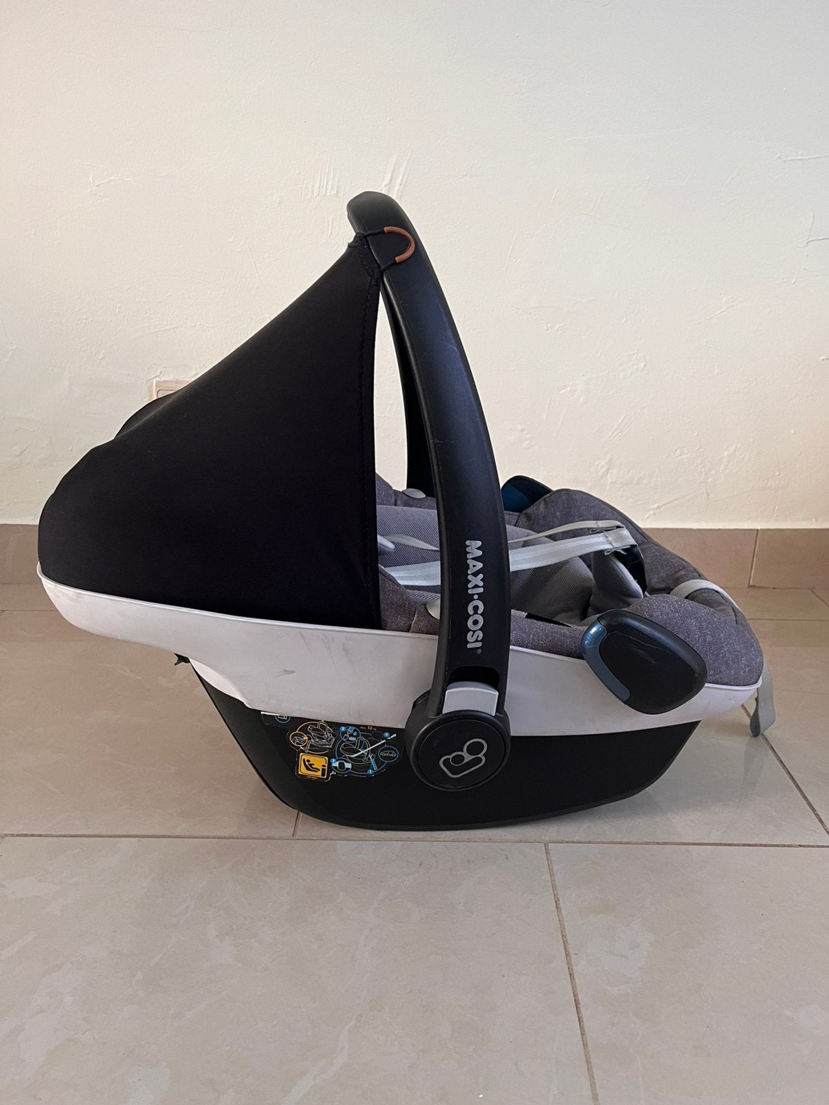 Maxi cosi avec accessoires supplémentaires, Enfants & Bébés, Enlèvement, Comme neuf