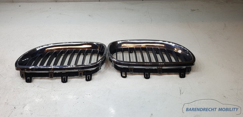 Grille BMW E90 3 serie grill zwart chrome origineel gebruikt, Auto-onderdelen, Carrosserie, BMW, Gebruikt