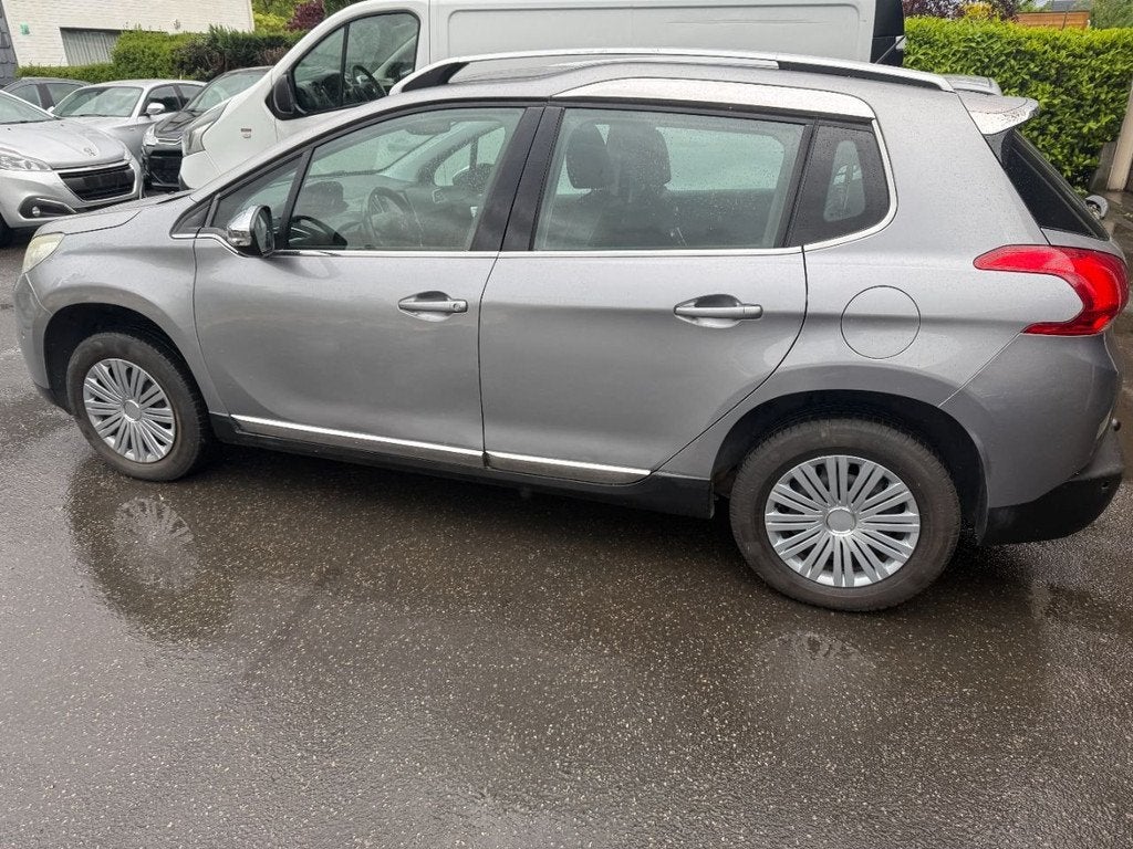 Peugeot 2008 Allure 1.6 (bj 2014, automaat), Euro 5, Gebruikt, Zwart, 4 cilinders