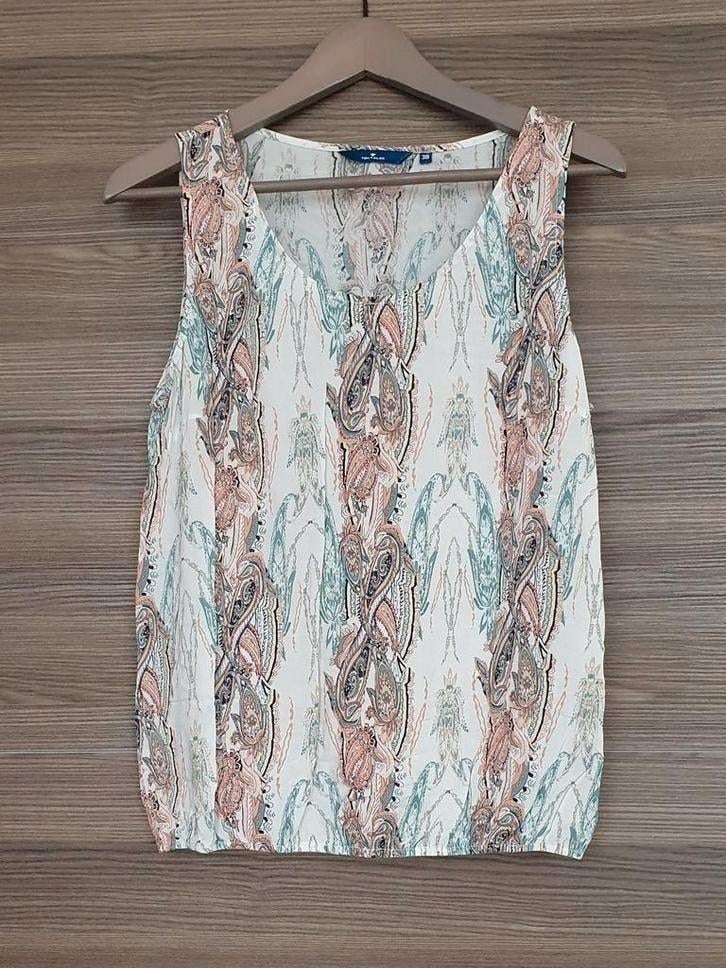 Top Tom Tailor coloré, taille 38, parfait état, Vêtements | Femmes, Tops, Enlèvement ou Envoi, Taille 38/40 (M)