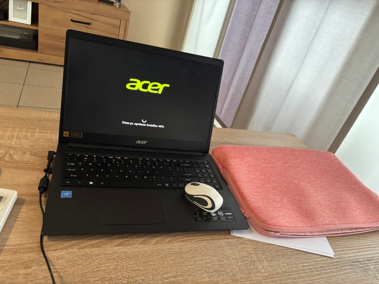 Laptop, Computers en Software, Windows Laptops, Ophalen, Zo goed als nieuw