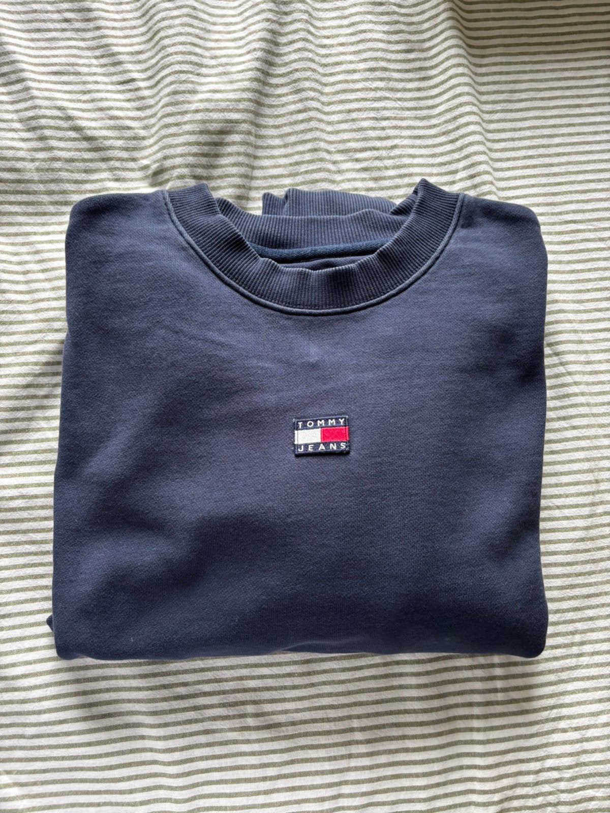Tommy Hilfiger ~ Sweater ~ Medium ~ Dark Blue, Kleding | Dames, Overige Dameskleding, Ophalen of Verzenden, Zo goed als nieuw