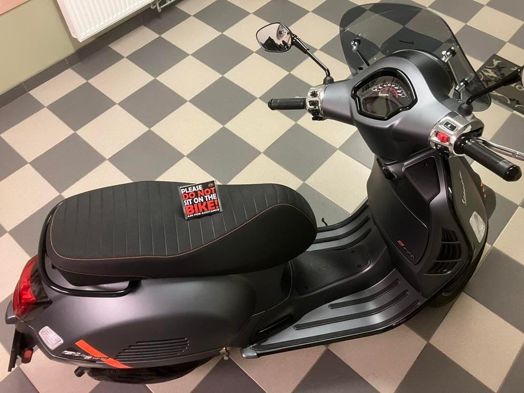 NIEUWSTAAT VESPA 300Gts SuperSport 26/06/24 Lees info.., Motoren, Scooter, Gebruikt, Particulier, Automaat