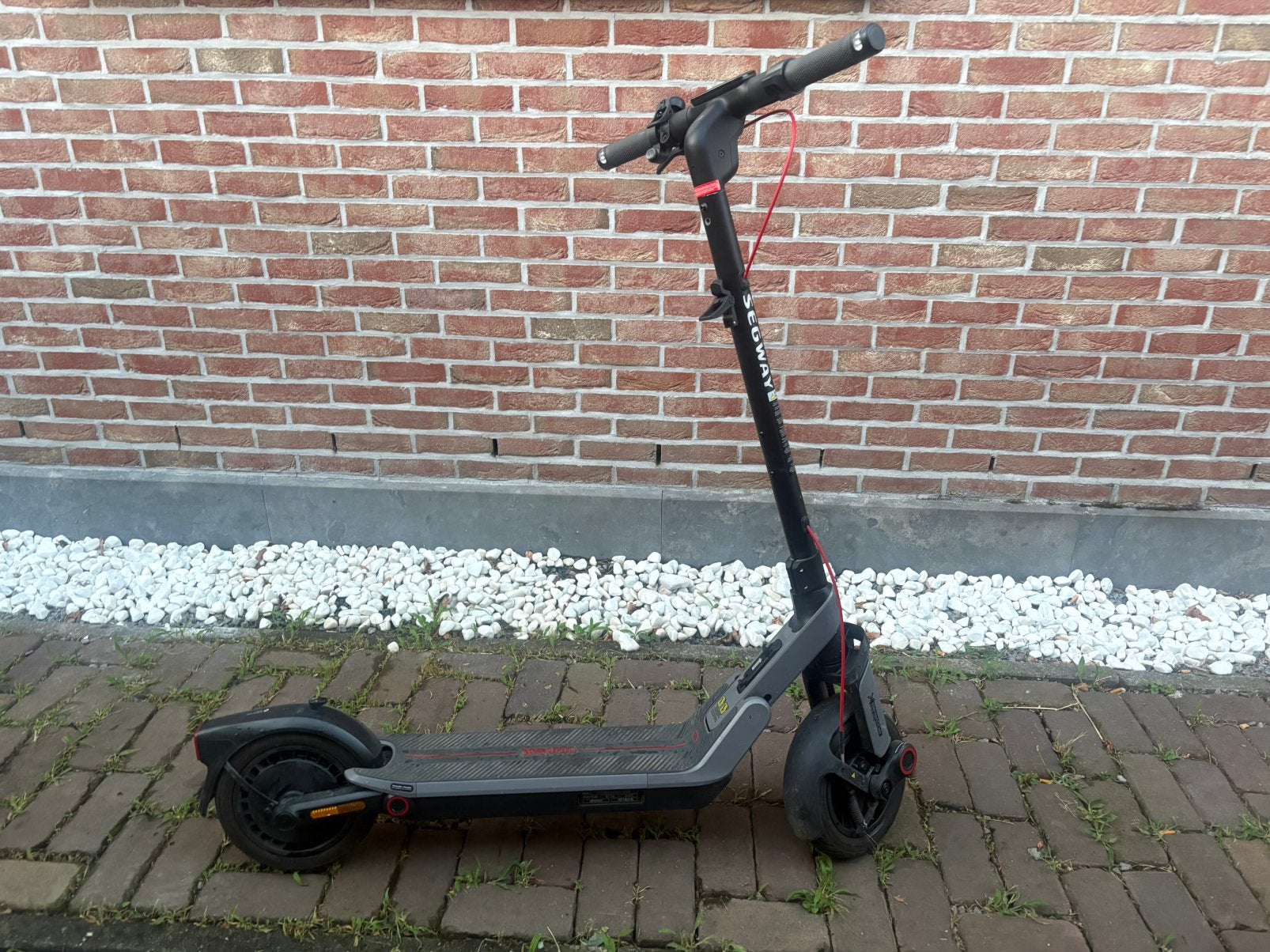 Segwey Ninebot E3 - perfecte staat - inclusief lader, Fietsen en Brommers, Steps, Zo goed als nieuw, Elektrische step (E-scooter)