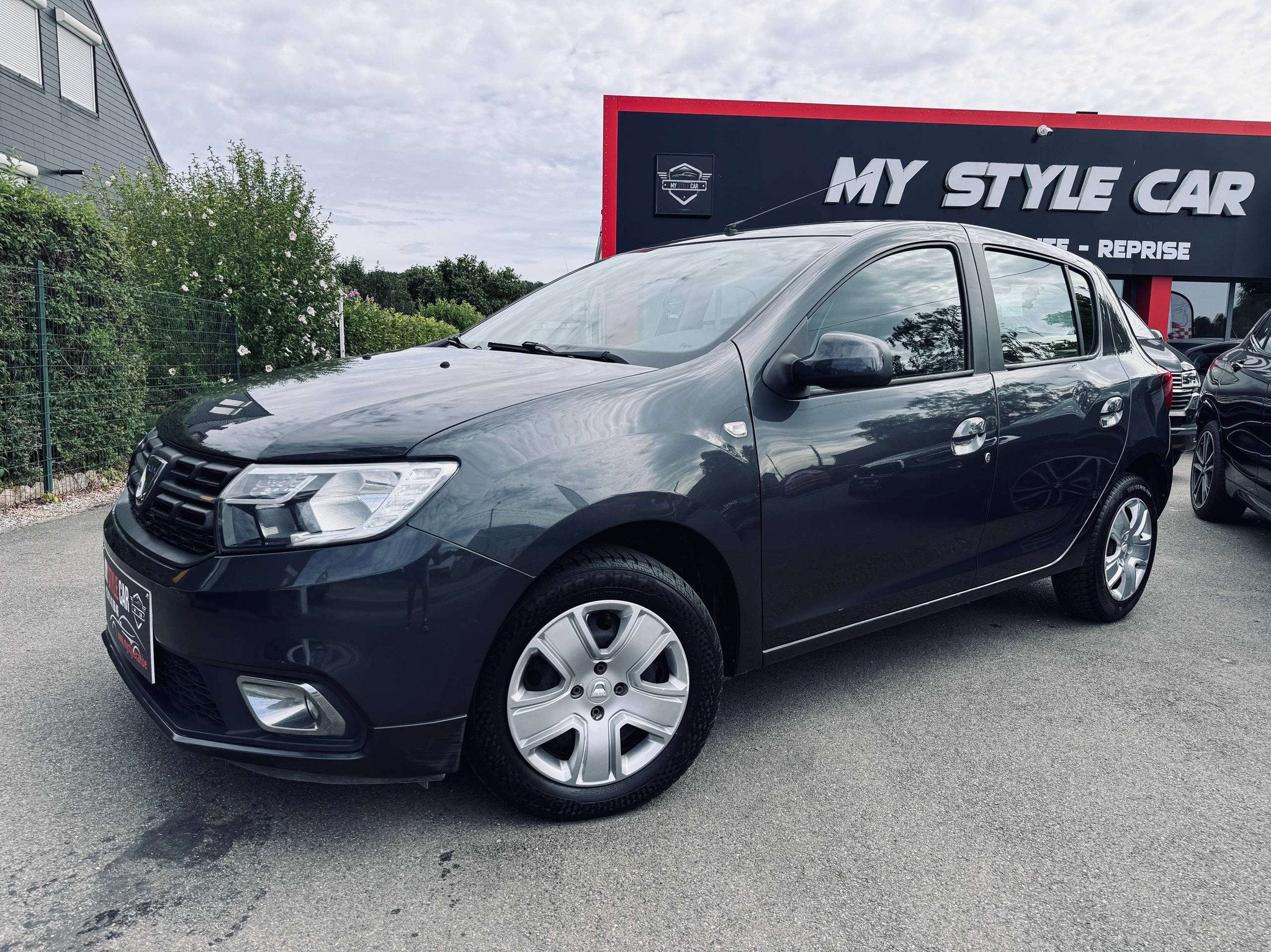 Dacia Sandero Sandero essence, Climatisation, Garantie 1an, 898 cc, Gebruikt, Bedrijf, Zilver of Grijs
