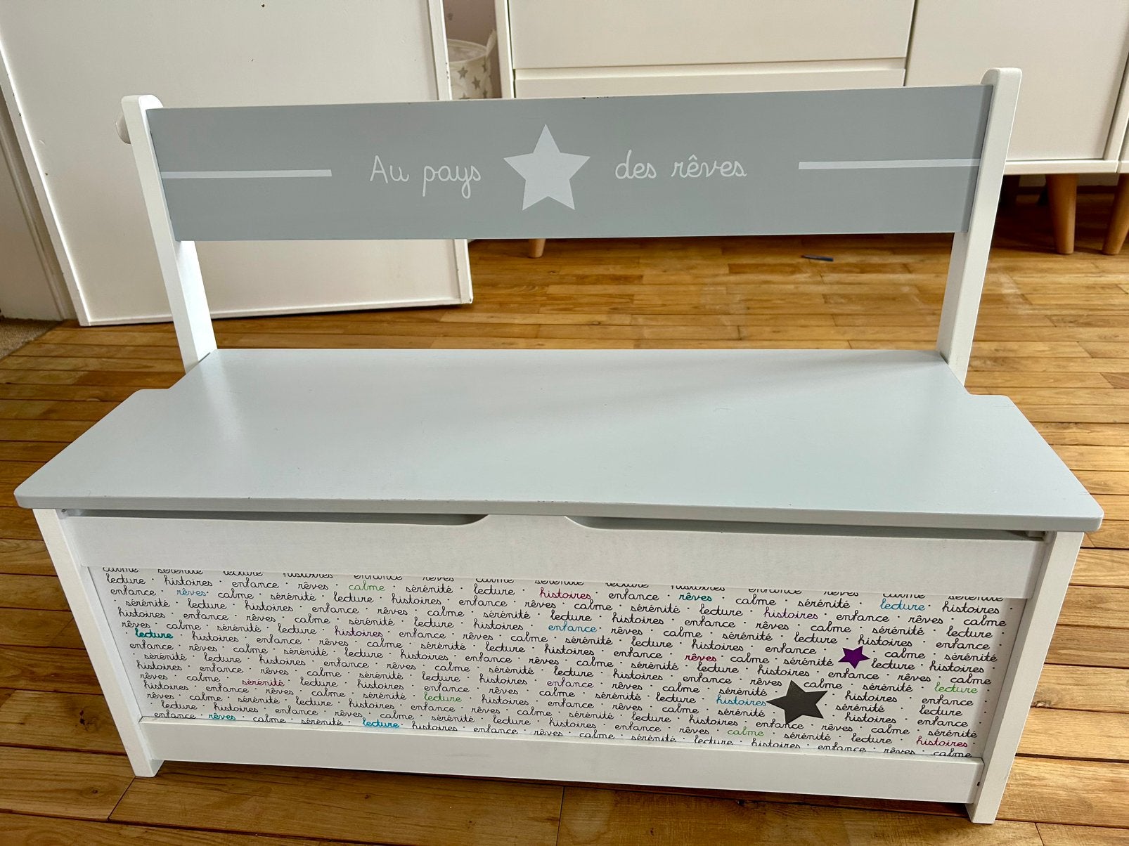 Banc de rangement en bois pour enfant, Enlèvement, Comme neuf