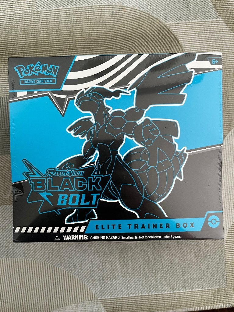 Pokémon black bolt elite trainer box (scheur in seal), Ophalen, Nieuw, Boosterbox, Foil