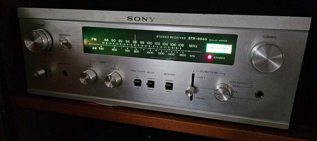 Zeldzame Sony STR-6040 vintage Stereo Receiver. Werkend., TV, Hi-fi & Vidéo, Amplificateurs & Ampli-syntoniseurs, Utilisé, Stéréo