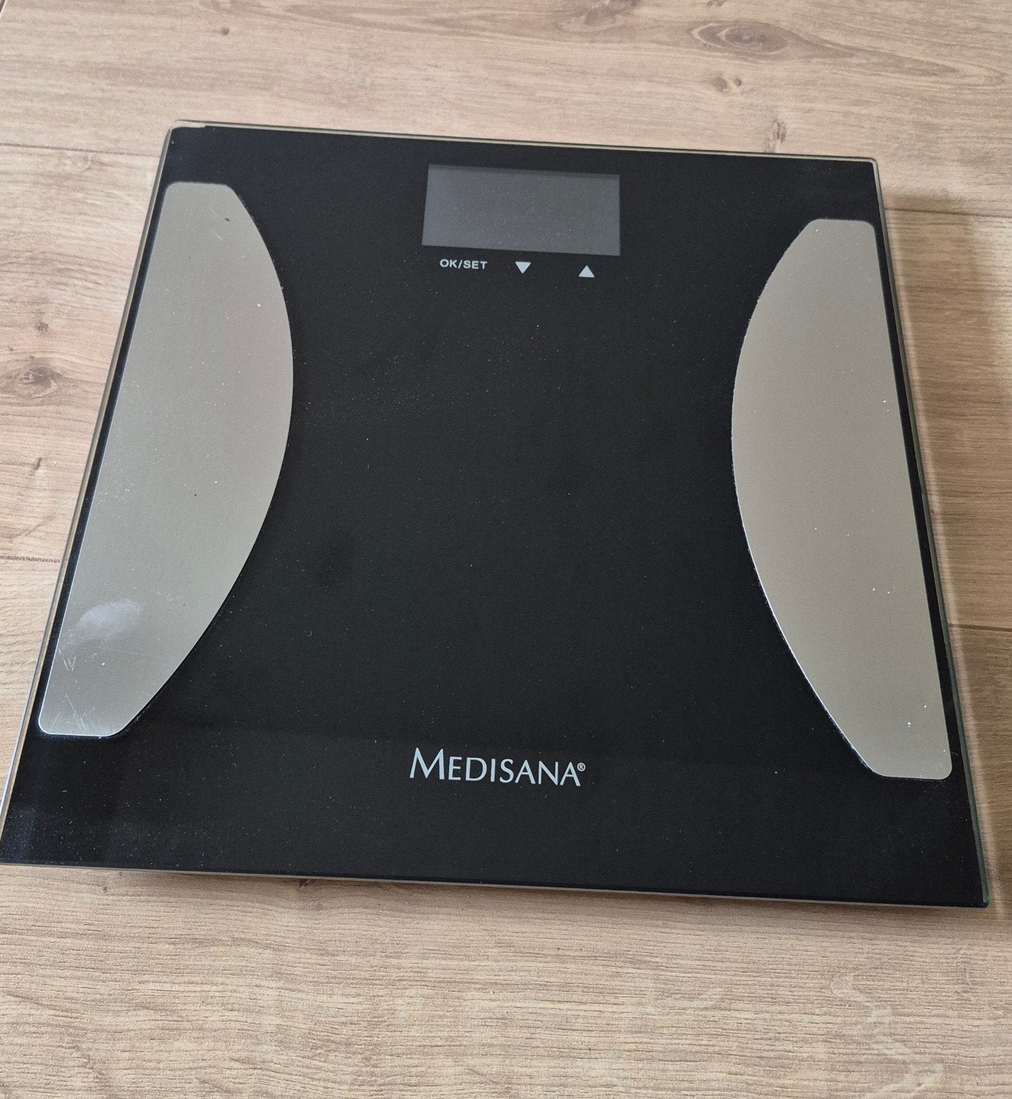 Medisana lichaamsanalyse weegschaal – zo goed als nieuw, Elektronische apparatuur, Ophalen, 1 tot 500 gram, 100 kg of meer, Personenweegschaal