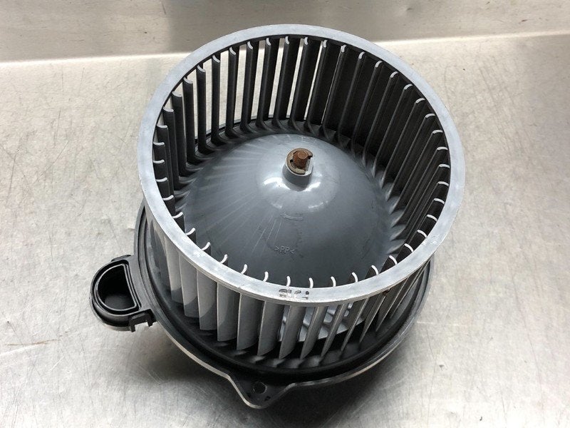 VENTILATEUR RADIATEUR MOTEUR iX20 (JC) (|F00S3B2407|), Robert Bosch AG, Utilisé, Hyundai, Robert-Bosch-Allee 1
74232  Abstatt, DE