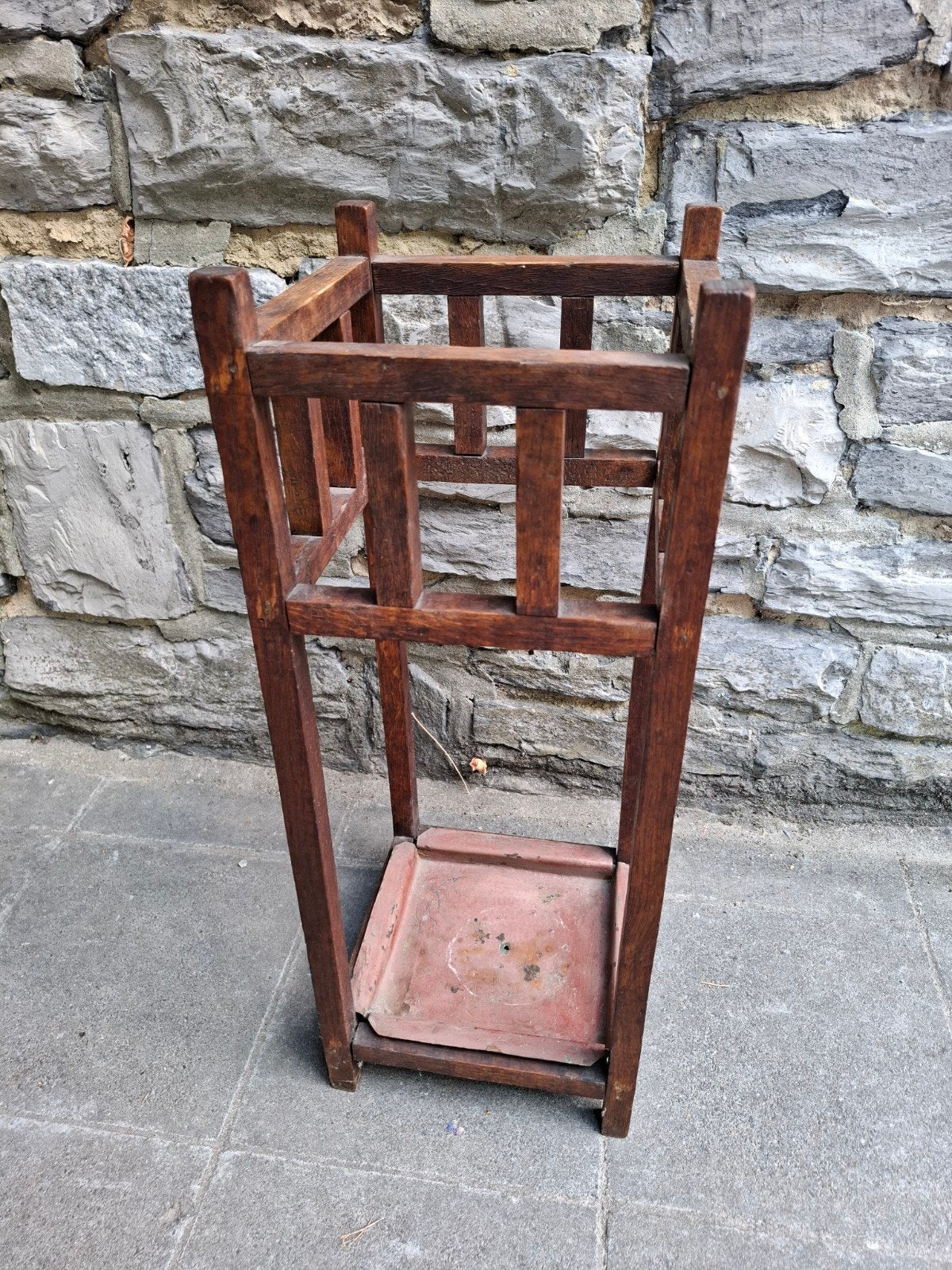 Porte Parapluies, Enlèvement