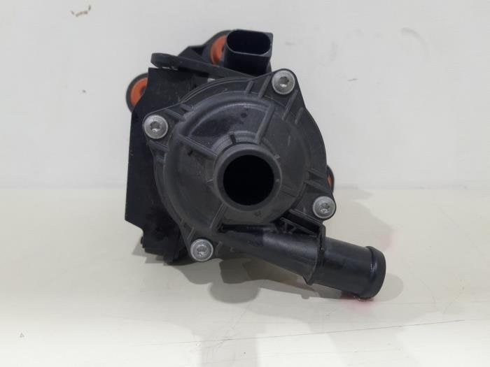 Pompe à eau d'un Audi E-Tron, -, 3 mois de garantie, Audi, Utilisé