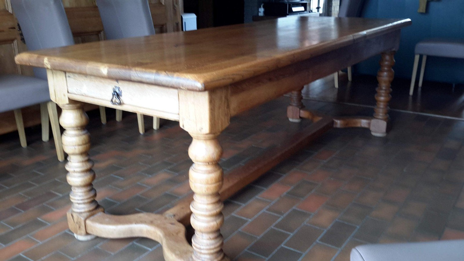 Kloostertafel,  VERHUISD, Afhalen LOMMEL, Ophalen