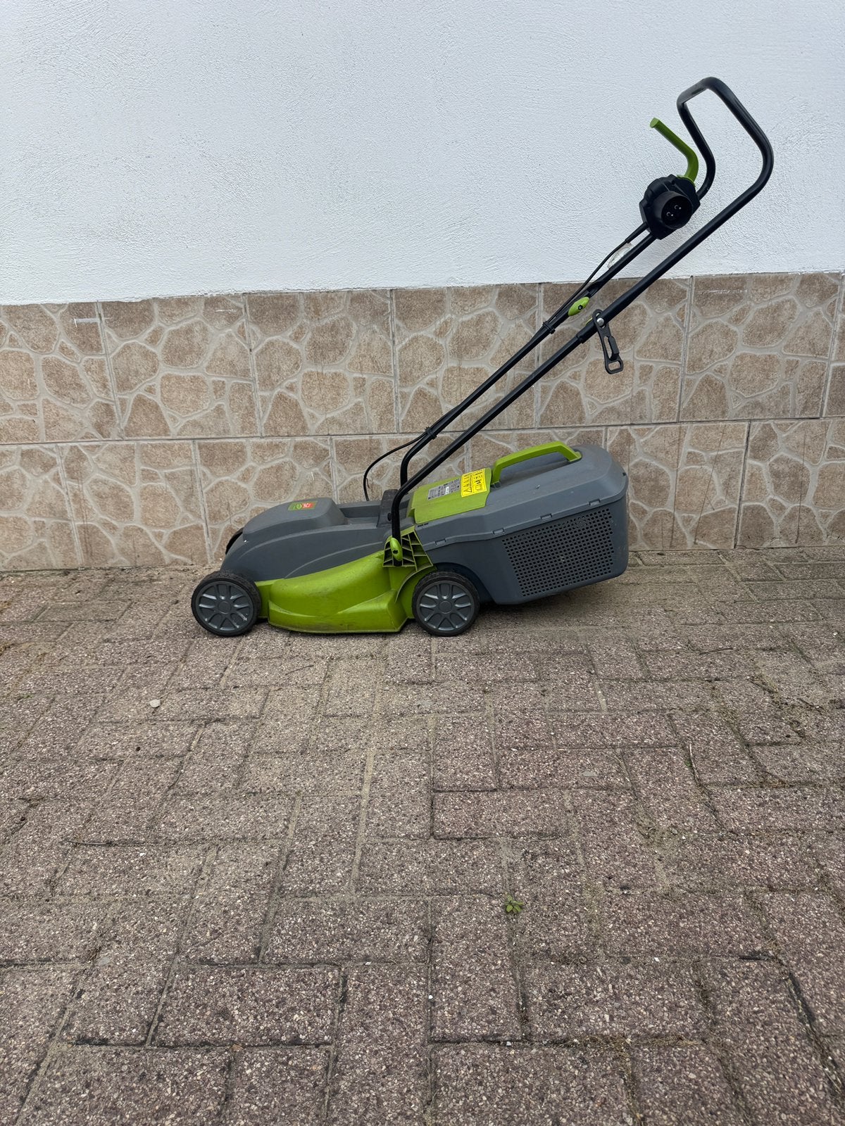 Central park elektrische grasmaaier, Ophalen, Zo goed als nieuw, Elektrische grasmaaier, Opvangbak