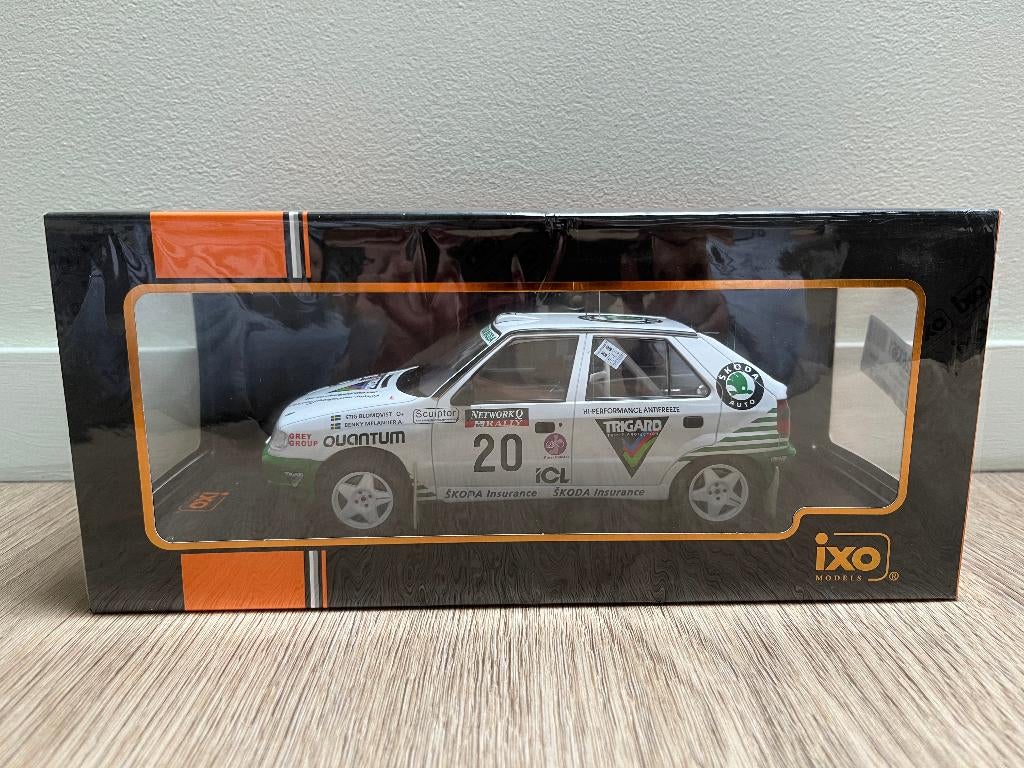 Skoda Felicia Kit Car 1/18 Ixo, Ophalen of Verzenden, Nieuw, Auto, Overige merken