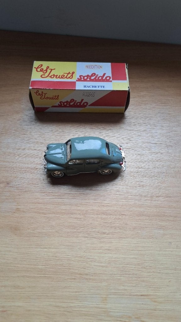 les jouets solido hachette renault r4 cv, Hobby en Vrije tijd, Ophalen, Solido