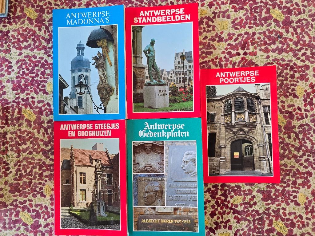 Lot Boeken Antwerpen/Mechelen, Boeken, Ophalen of Verzenden, Zo goed als nieuw, Architectuur algemeen