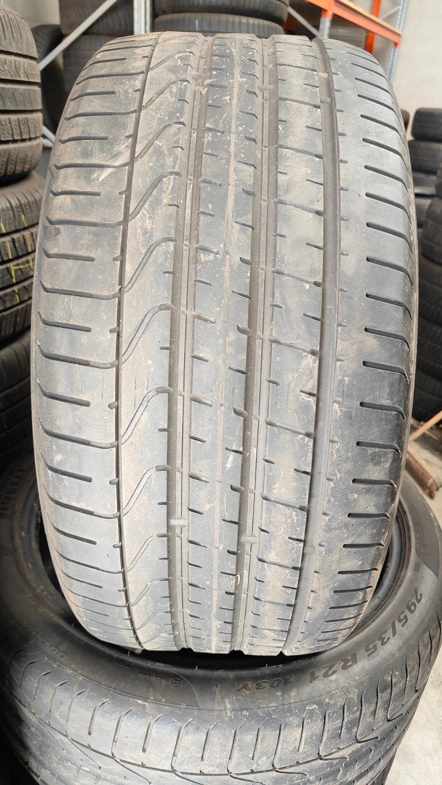 295/35r21 Pirelli 80€ per stuk met montage en balanceren, Ophalen of Verzenden