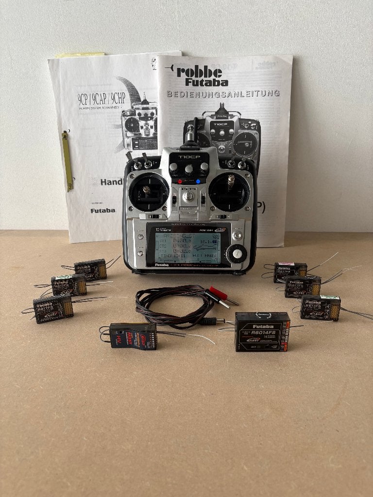 te koop Te koop Futaba T10CP Mode 1 + ontvangers, Hobby en Vrije tijd, Modelbouw | Radiografisch | Vliegtuigen, Ophalen, Zo goed als nieuw