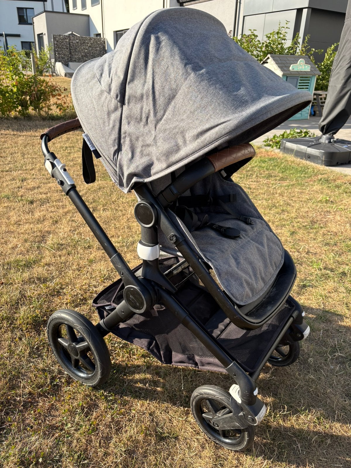 Poussette Bugoboo Fox 2 - gris et blanc, Enfants & Bébés, Buggys, Utilisé, Autres marques, Enlèvement