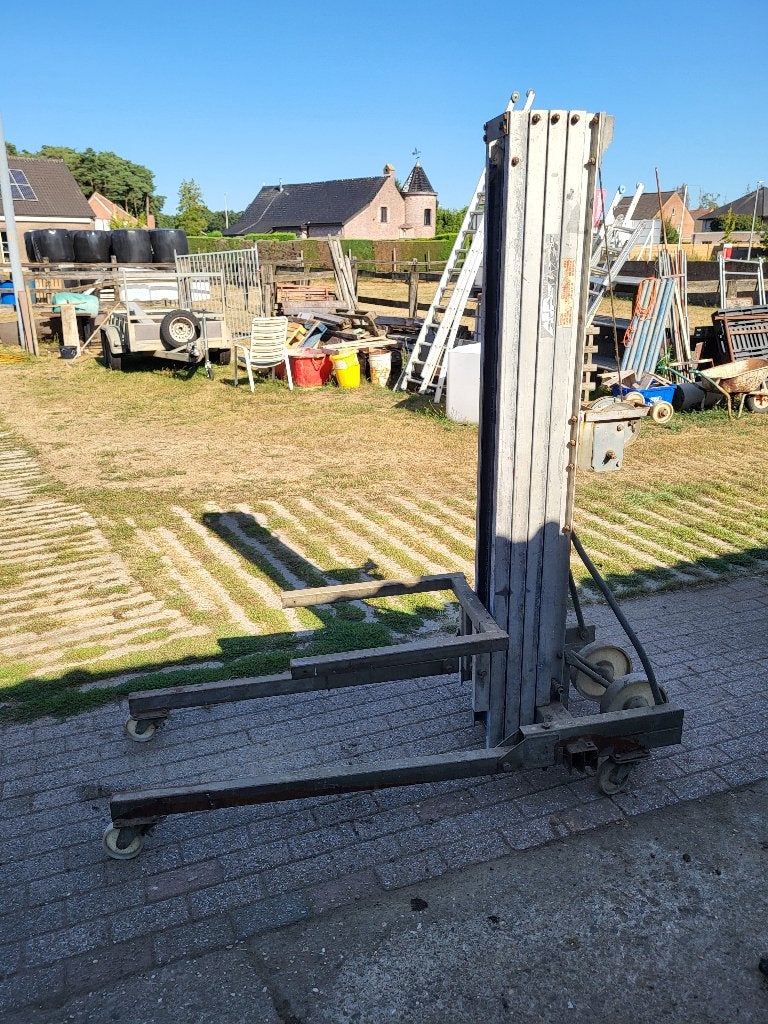 Genilift 300kg/7,5m, Doe-het-zelf en Bouw, Ophalen, Gebruikt