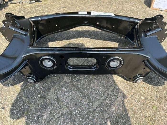 Subframe van een Mercedes E-Klasse, Auto-onderdelen, -, Nieuw, Ophalen of Verzenden, -