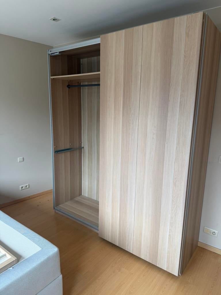 Kleerkast / Garde-robe, 200 cm of meer, 150 tot 200 cm, Zo goed als nieuw, Strak / modern