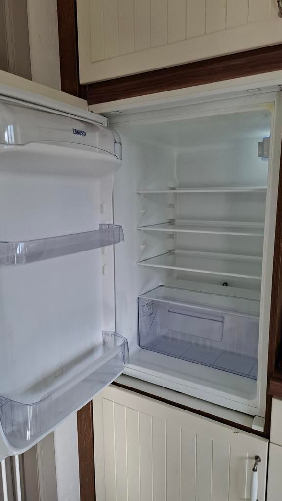 Réfrigérateur encastré Zanussi, Enlèvement