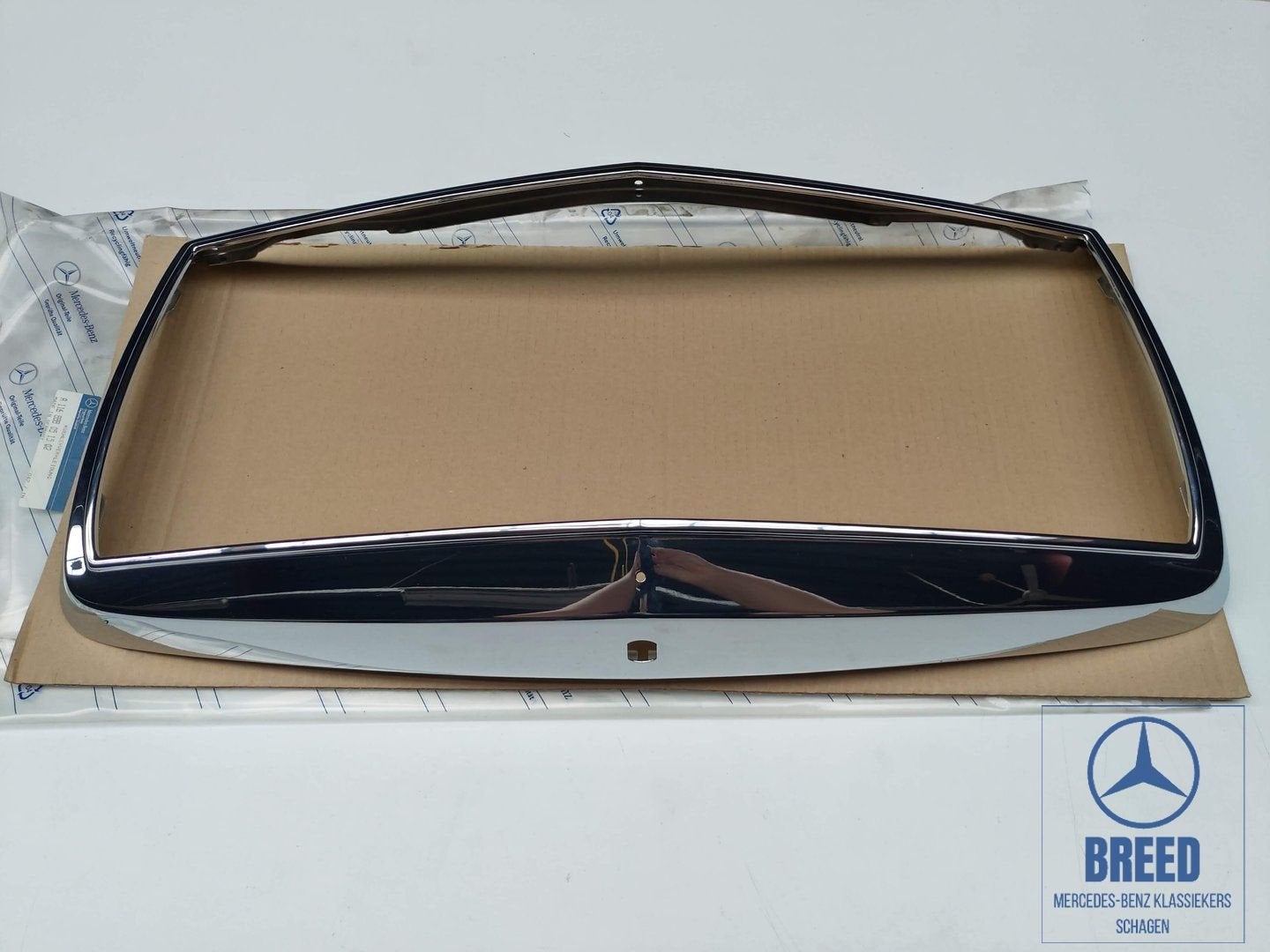 NOS chroombehuizing grille voor Mercedes-Benz W116 S-Klasse, Autos : Pièces & Accessoires, Neuf, -, -, Enlèvement ou Envoi