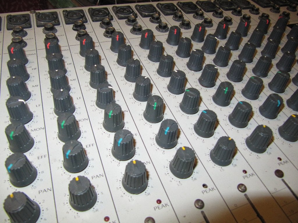 Mengtafel 16 kanalen, Muziek en Instrumenten, Ophalen, Gebruikt, Microfooningang