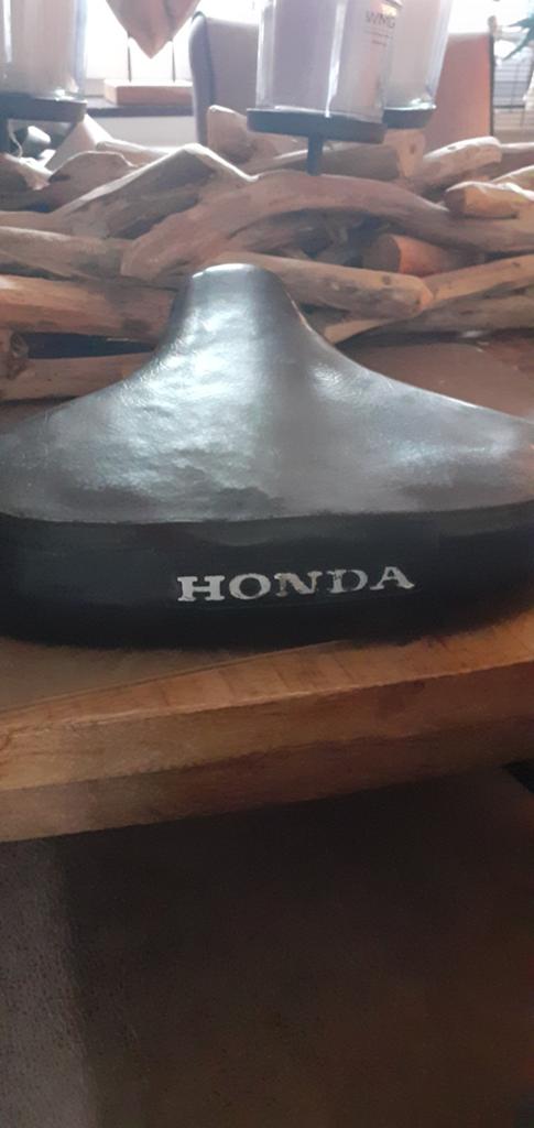 Une selle d origine pour honda camino, Vélos & Vélomoteurs, Enlèvement, Selle