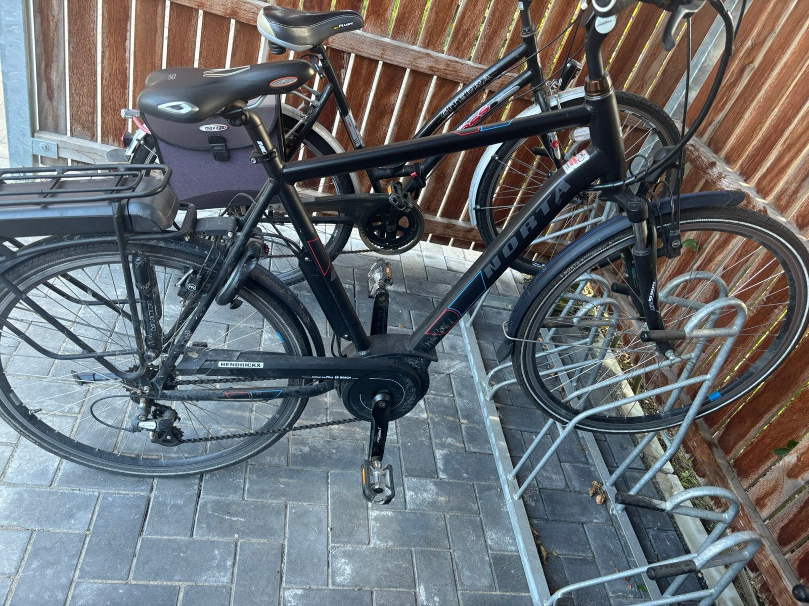 ELEKTRISCHE FIETS NORTA 25KM/U, Enlèvement, Comme neuf