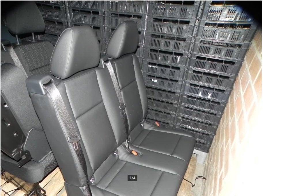 Dubbele stoel +kopsteun Sprinter passagiers achterin, Ophalen, Nieuw, Mercedes-Benz