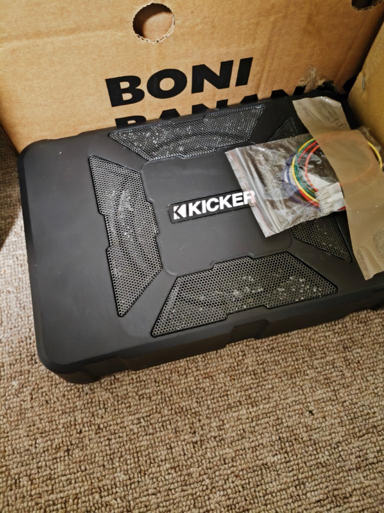 subwoofer onderzetel, Ophalen