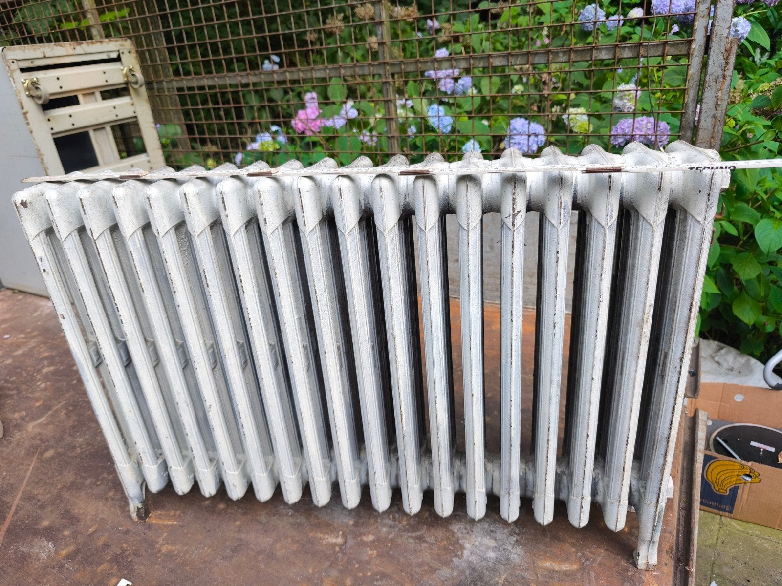 Gietijzeren radiator., Enlèvement, Radiateur