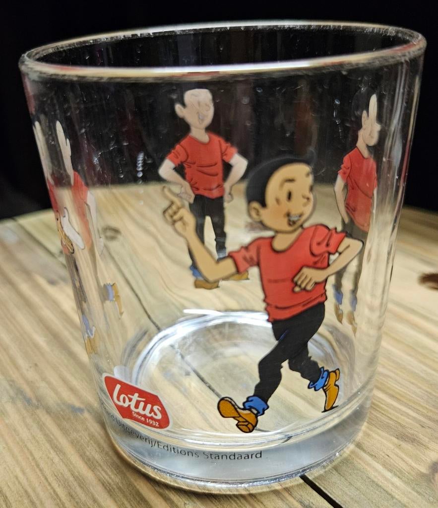 Verre de la collection Suske et Wiske Lotus 2017
Il s'agit d, Collections, Verres & Petits Verres, Enlèvement ou Envoi