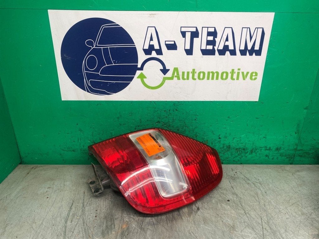 FEU ARRIÈRE DROIT Honda Jazz (GD / GE2 / GE3), Hanauer Landstraße  222-224
60314  Frankfurt am Main, DE, Honda, Utilisé, Honda Center GmbH