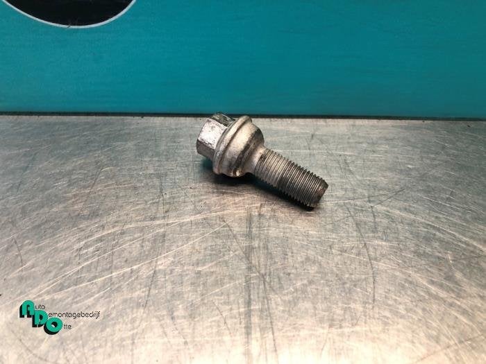 Kit boulons de roue d'un Mercedes Sprinter (Sprinter 18-), 3 mois de garantie, Utilisé, -, -