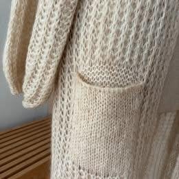 Kosto: gebreide beige vest, Ophalen of Verzenden, Zo goed als nieuw, Maat 38/40 (M), Beige