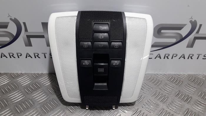 Eclairage intérieur avant d'un Mercedes E-Klasse, 3 mois de garantie, Utilisé, -, -