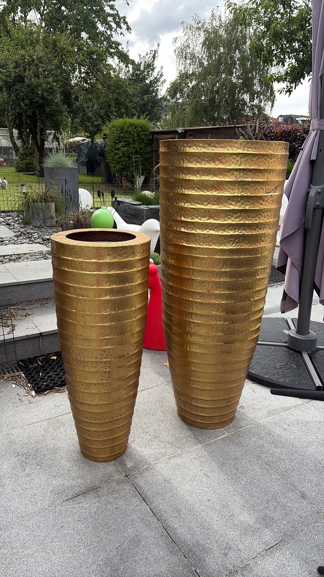 Deux grand vases dorés, Jardin & Terrasse, Rond, Comme neuf, Enlèvement, Intérieur