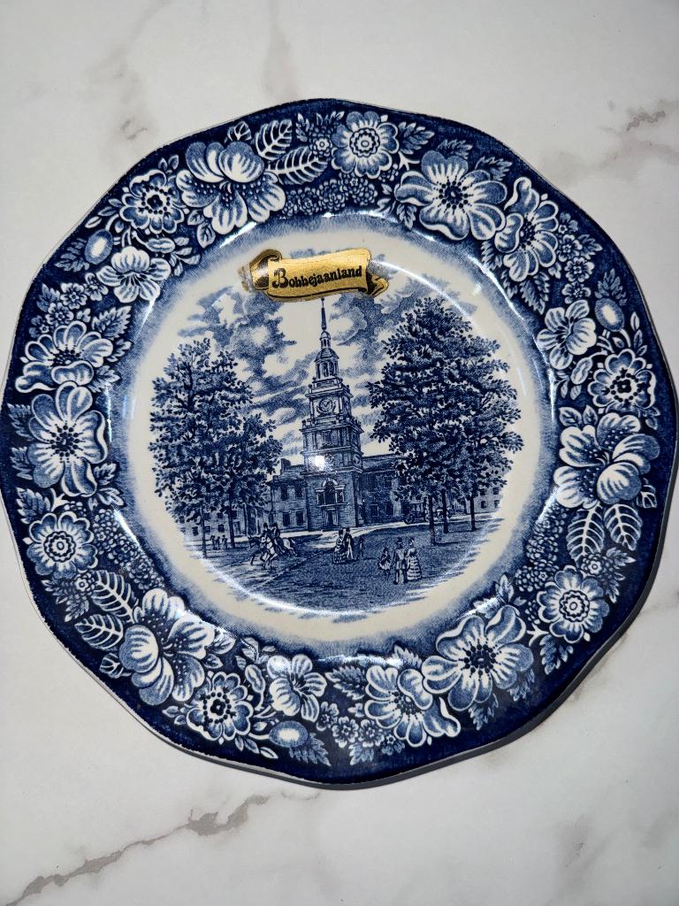 Vintage Liberty Blue Staffordshire Ironstone bord, Antiek en Kunst, Antiek | Keramiek en Aardewerk, Ophalen