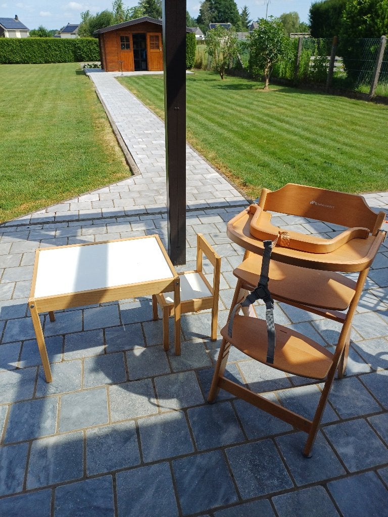 Ensemble chaise haute, chaise et table pour enfant, Enfants & Bébés, Enlèvement, Comme neuf, Chaise évolutive, Ceinture(s)