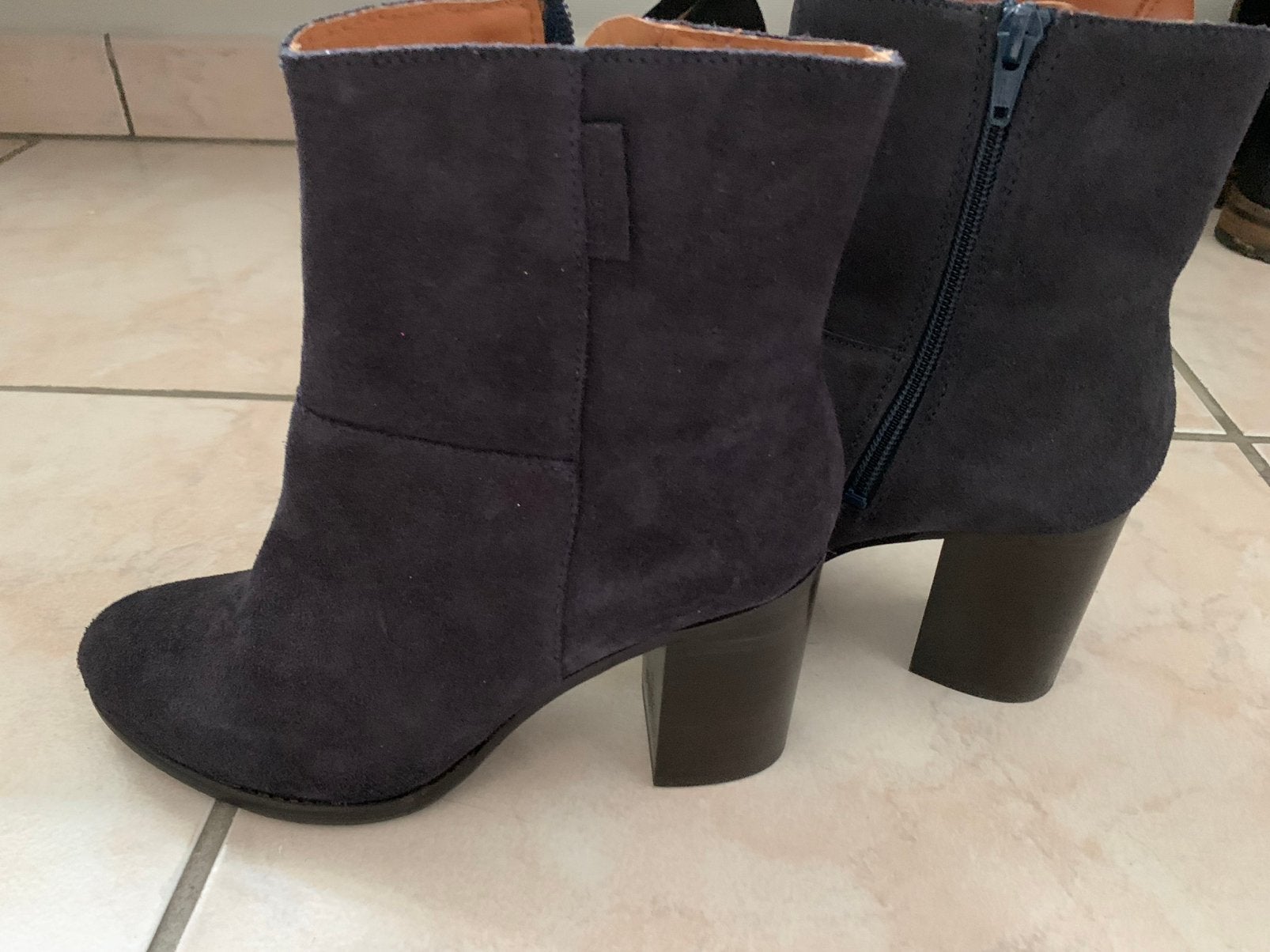 Enkellaarsjes Nieuw McGregor 37 suede donkerblauw, Kleding | Dames, Ophalen of Verzenden, Zo goed als nieuw