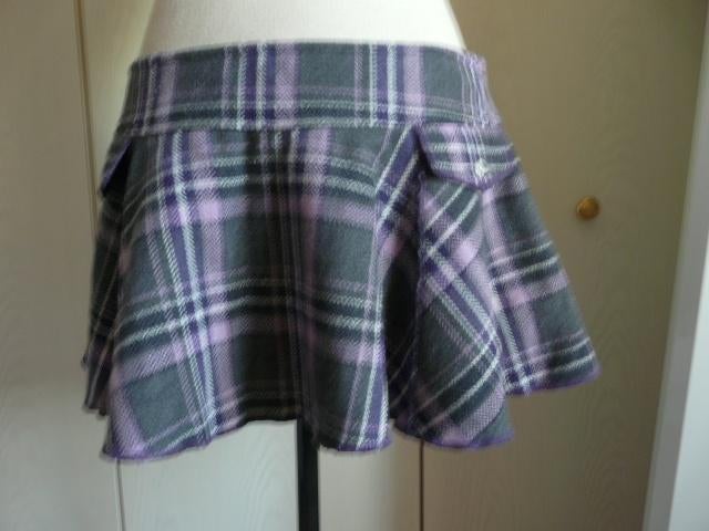 Mini jupe mauve et grise à carreaux, Taille 38/40 (M), Gris, Enlèvement ou Envoi, Au-dessus du genou